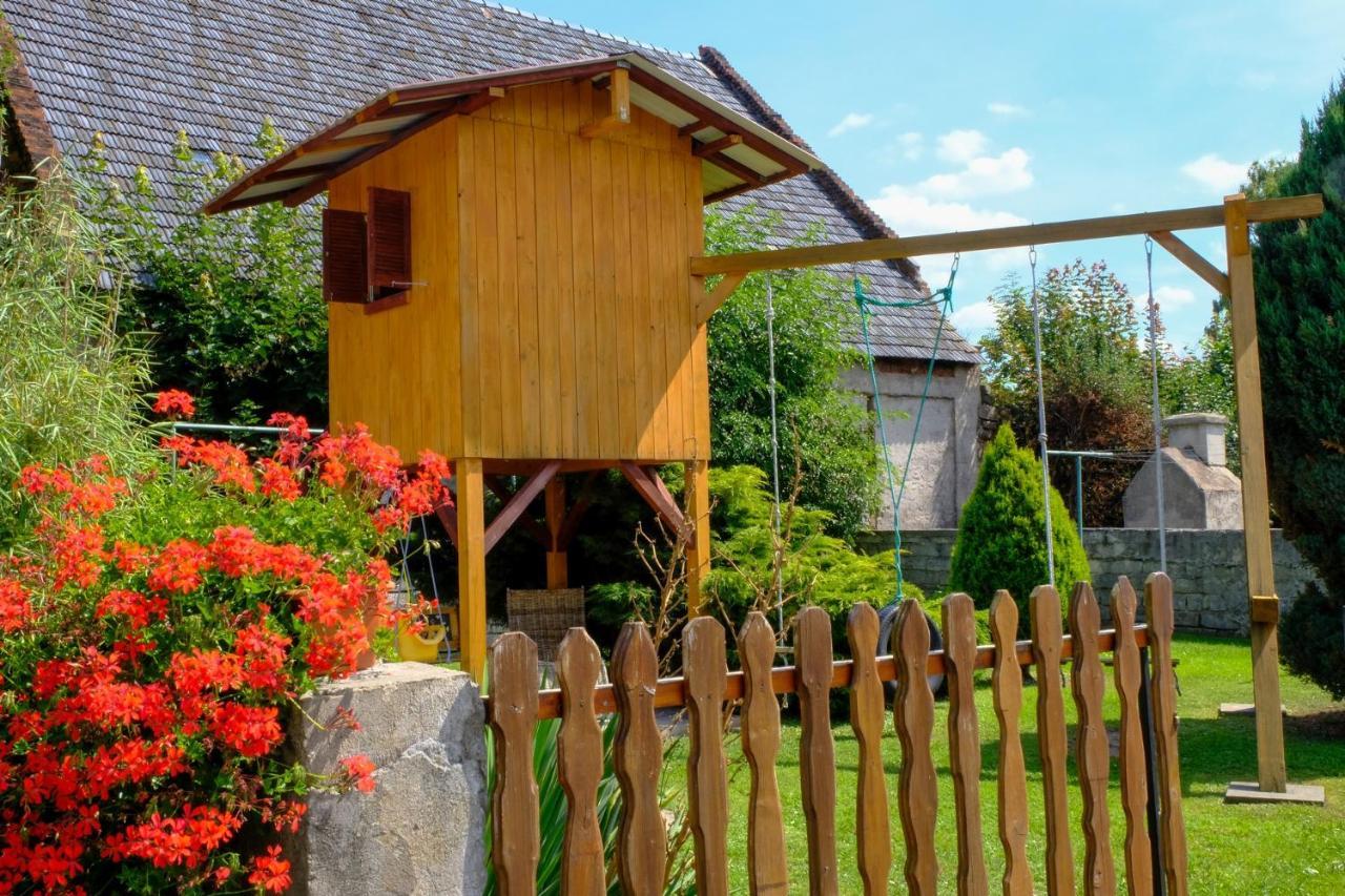 Agroturystyka Ranczo Radkow Esterno foto